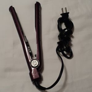 ANDIS flat iron